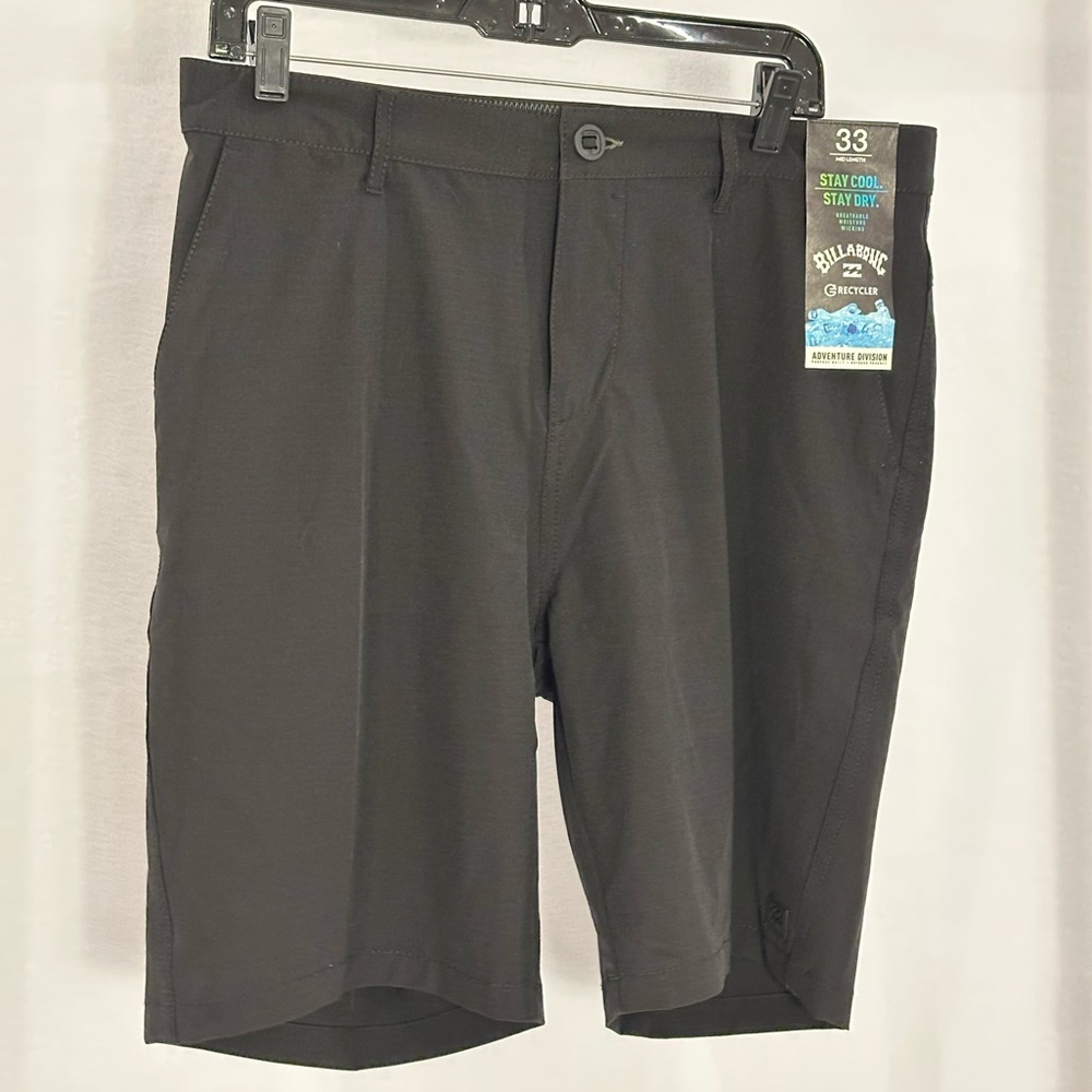 Billabonic size 33 quick dry shorts. NWT zipper back pocket